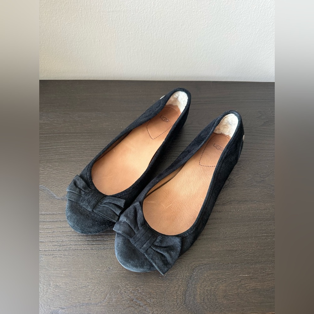 UGG Bow Flats